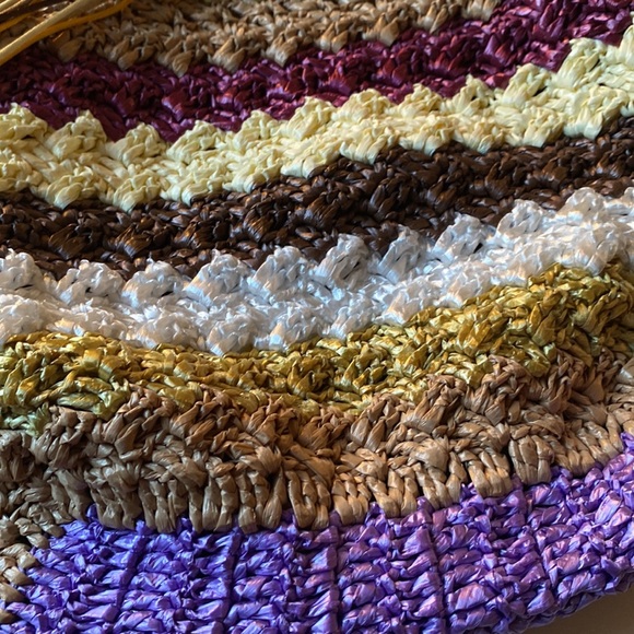 Handmade woven handbag - Picture 8 of 8